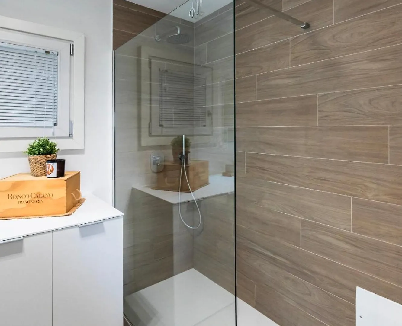 Apartment Love Italy Homes - Lake View Studio Predore Italy